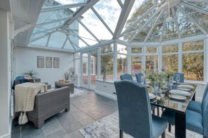 sun room- click for photo gallery